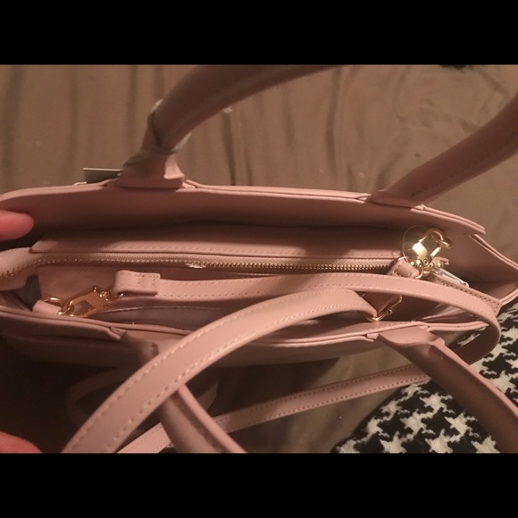 Purse!! - Picture 7 of 8